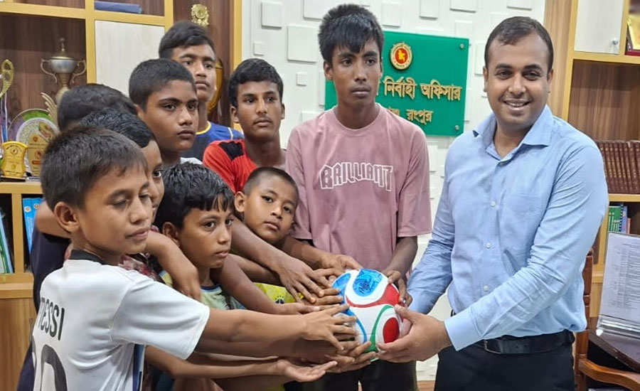 তারাগঞ্জের মানুষের আস্থার প্রতীক ও ক্রীড়াবান্ধব কর্মকর্তা ইউএনও মোনাববর হোসেন