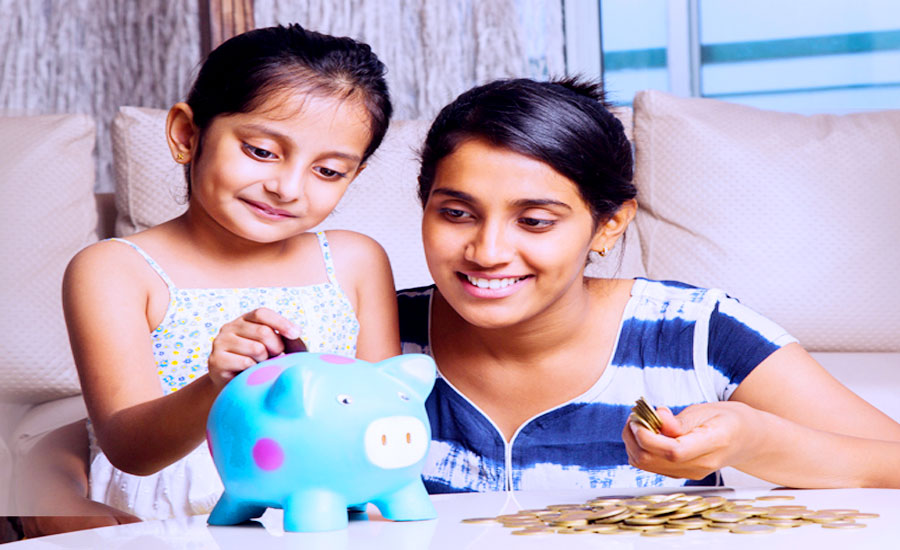সন্তানদের টাকা-পয়সা নিয়ে যেভাবে সচেতন করবেন