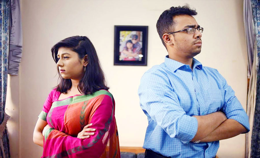 মা-বাবার মৃত্যুর পর যেসব কারণে ভাইবোনেরা দূরে সরে যান