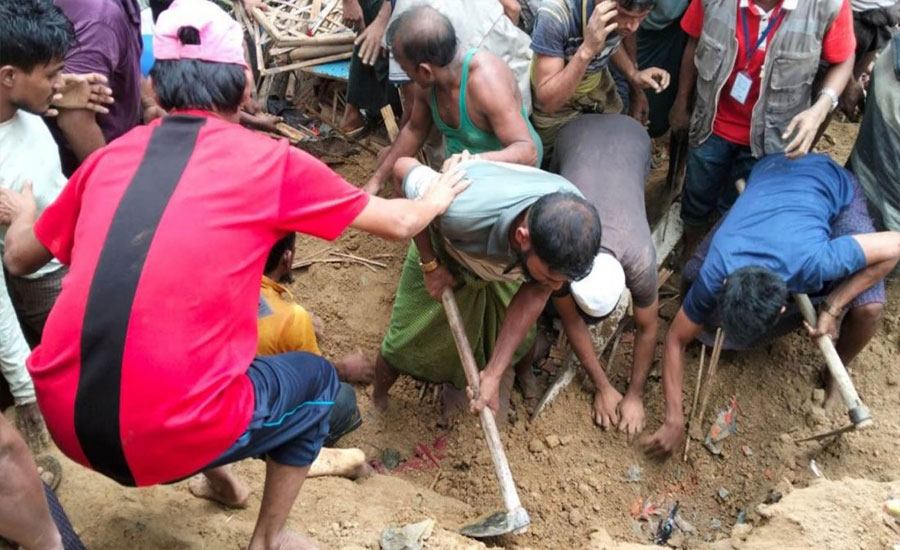 পাহাড় চাপায় হেফজখানার ৮ শিশু লাশ, আরও ১৩ জনকে জীবিত উদ্ধার