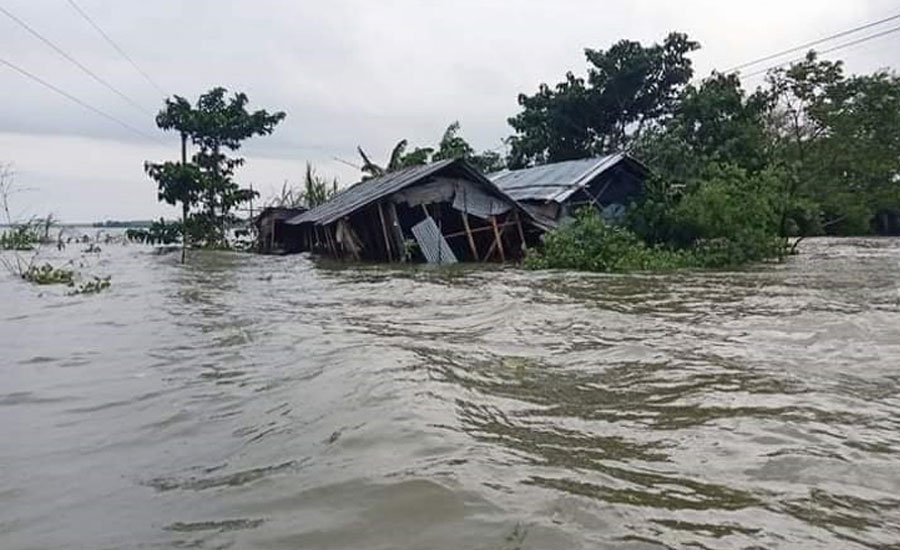 চট্টগ্রামে বন্যা-পাহাড়ধসে মৃত ৩৯, বিপর্যস্ত ৯ লাখ ২৮ হাজার মানুষ
