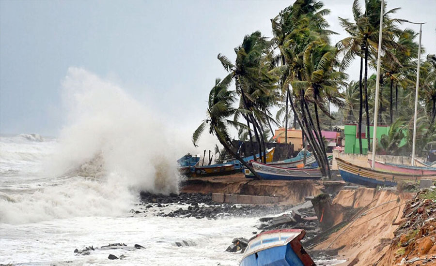 সারা দেশে ঝড়ের আশঙ্কা, নদীবন্দরগুলোতে ১ নম্বর সতর্কতা