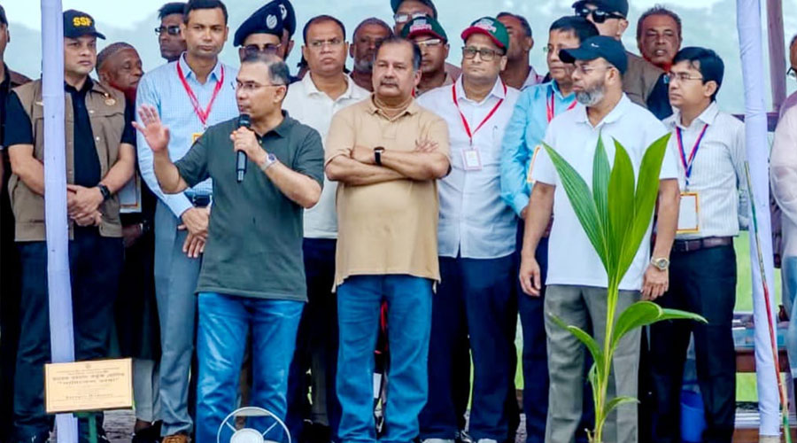 বরিশাল গৌরনদীতে প্রধানমন্ত্রী, বৃক্ষরোপণ কর্মসূচির উদ্বোধন