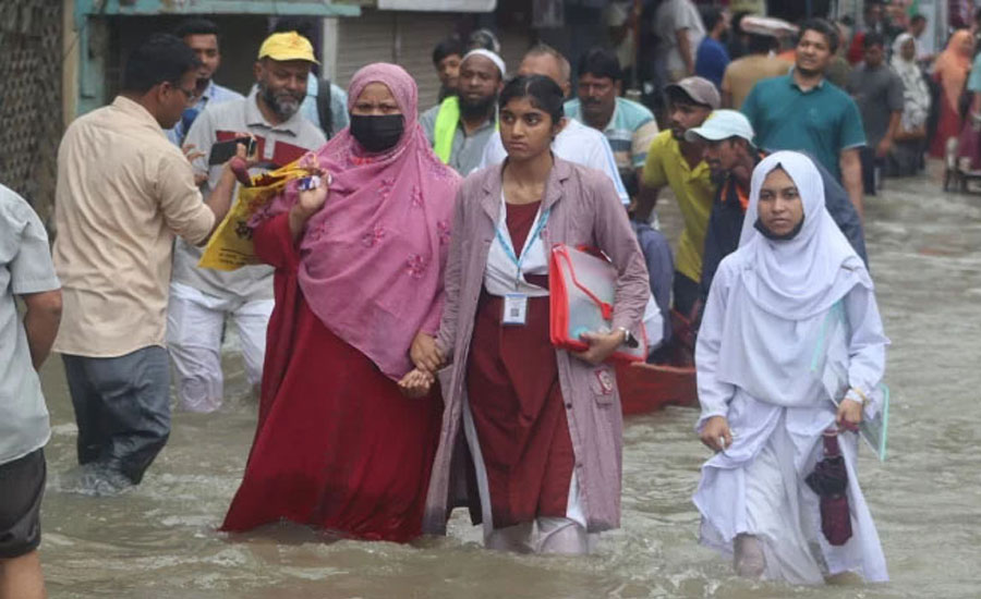 বৃষ্টি-জলাবদ্ধতায় পরীক্ষা দিতে না পারলে ফের সুযোগ, ভুলপ্রশ্নে ফুল মার্কস 
