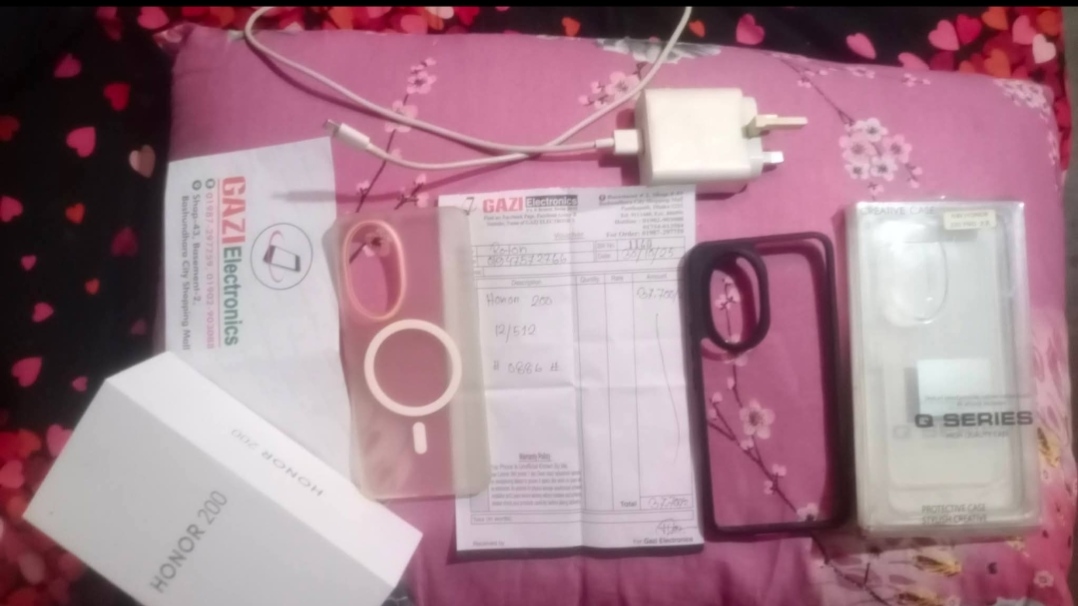 রাজধানীতে অনার-২০০ স্মার্টফোনে বিস্ফোরণ,  নিরাপত্তা নিয়ে আতঙ্ক