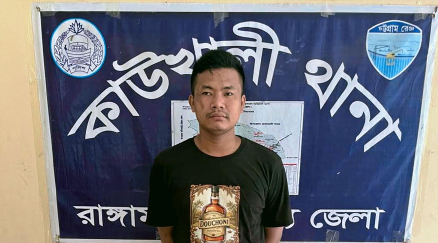 কাউখালী থানার বিশেষ অভিযানে জিআর পরোয়ানাভুক্ত আসামি রকি চাকমা গ্রেফতার