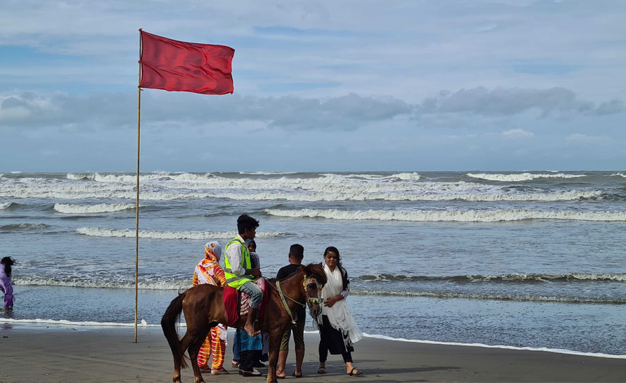 সমুদ্রবন্দরে ৩ নম্বর সতর্ক সংকেত