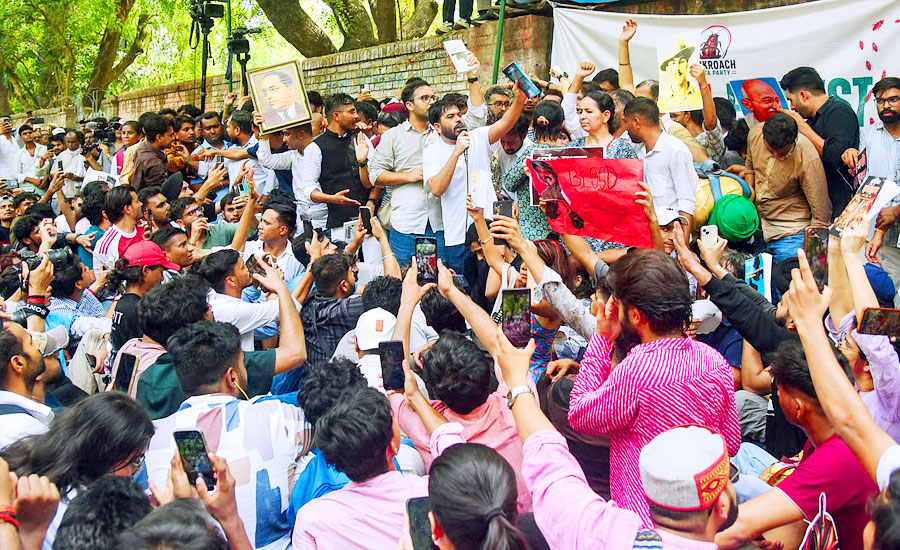 যন্তর মন্তরে ‘তেলাপোকাদের’ আন্দোলন চলবে, সরকারের কাছে তাদের তিন দাবি কী? 