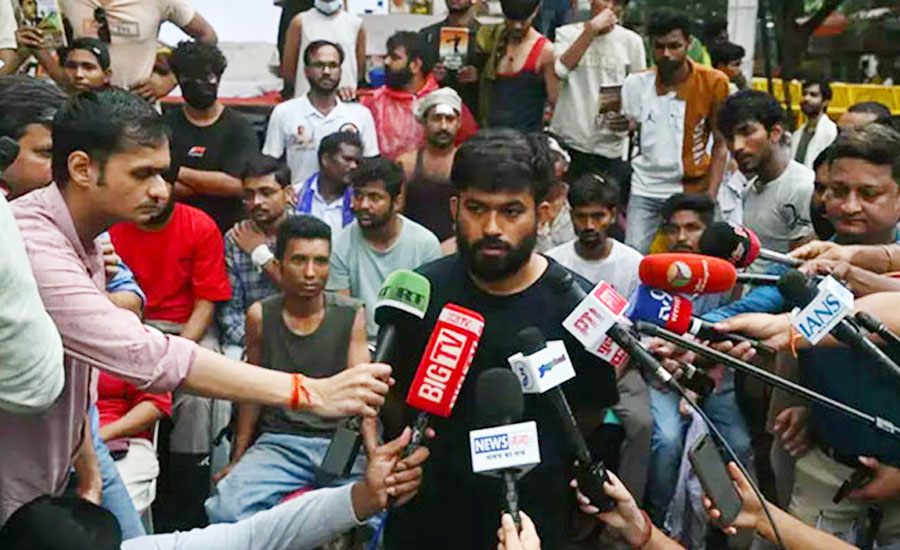 শিক্ষামন্ত্রীর পদত্যাগের পর যা বলছে ককরোচ জনতা পার্টি