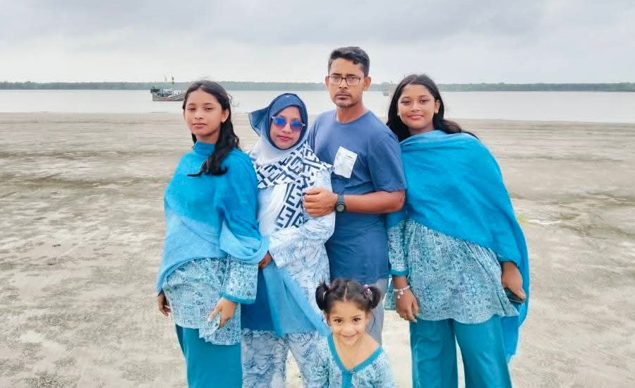 মেয়েকে বাঁচিয়ে প্রাণ দিলেন বাবা