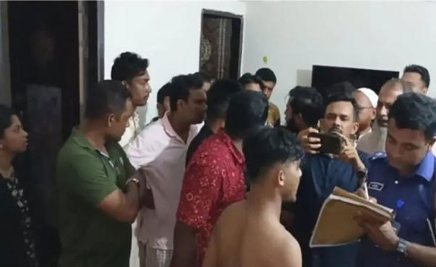 ফেসবুকে প্রেমের ফাঁদ, নির্জন ফ্ল্যাটে ডেকে ব্ল্যাকমেইল: কালিয়াকৈরে পুলিশ সদস্যসহ আটক ৪