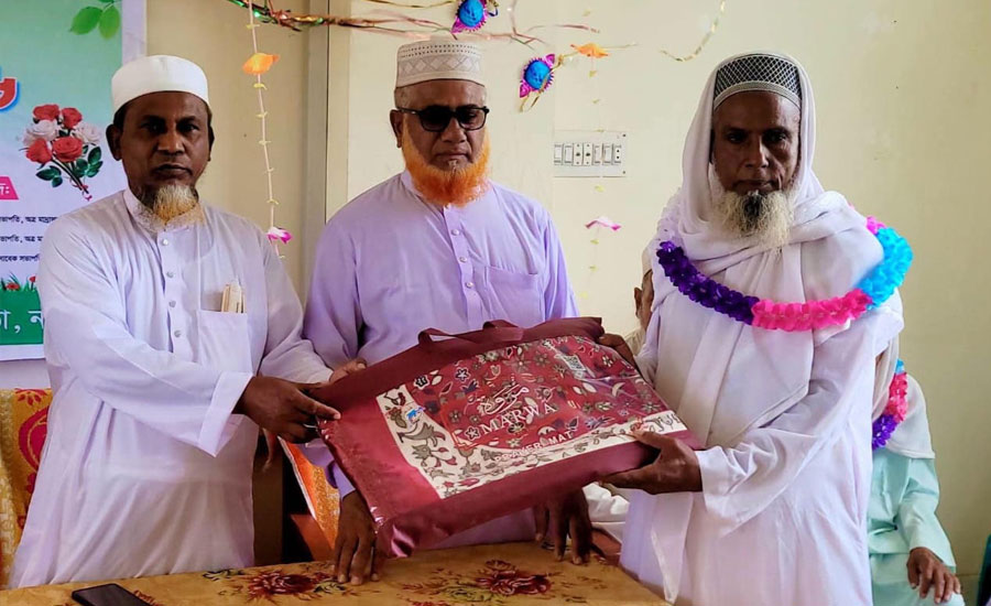 সিংড়ায় বিদায়ী সংবর্ধনা ও দোয়া অনুষ্ঠান