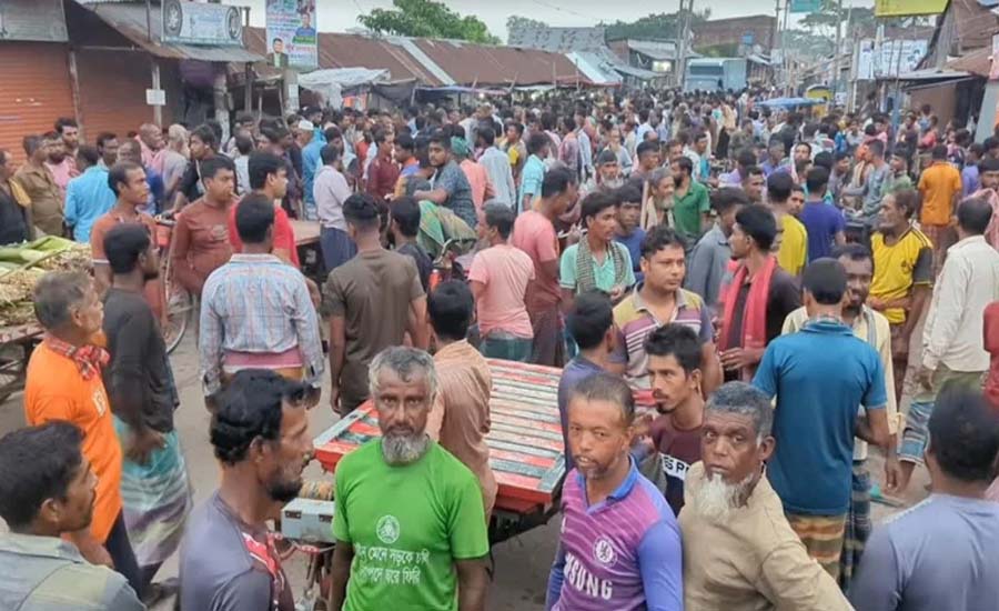 দেশের যে হাটে ‘বিক্রি’ হয় মানুষ