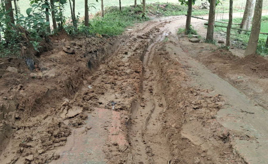 রাজস্থলীতে ৫ কিলোমিটার মাটির রাস্তা বেহাল, ১০ গ্রামের মানুষের চরম দুর্ভোগ