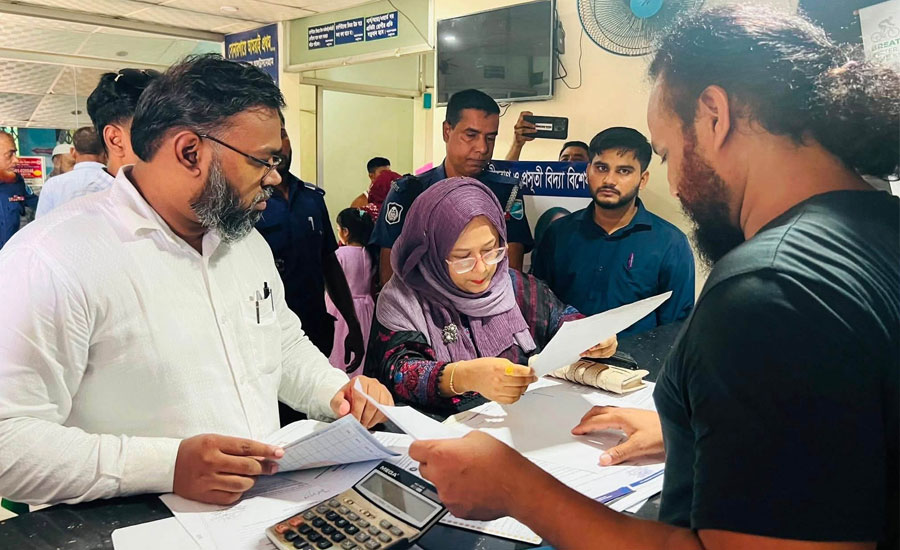 সোনারগাঁয়ে দুই হাসপাতালকে ২ লক্ষ্য ৭০ হাজার টাকা জরিমানা, একটির অপারেশন থিয়েটার সিলগালা