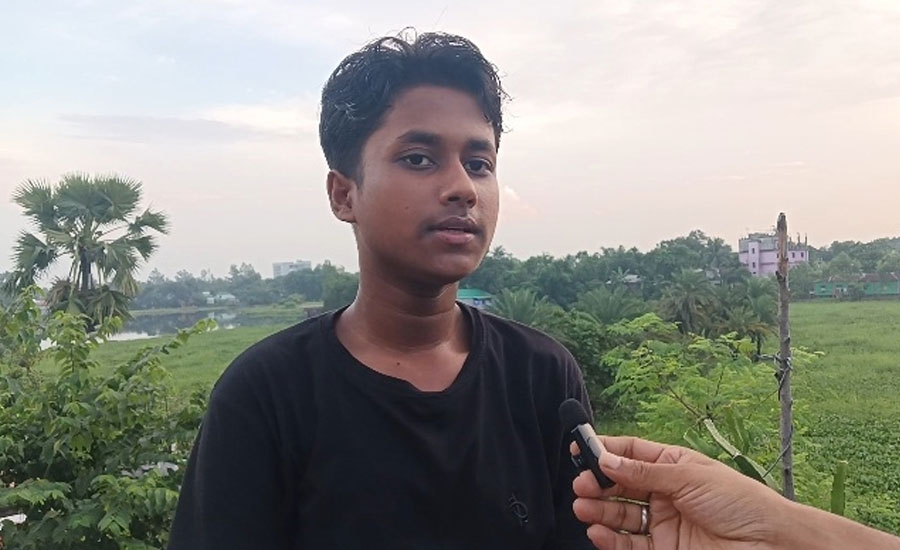 এসএসসি পরীক্ষার্থী কেয়া এখন ‘কাবির’: কালিয়াকৈরে শারীরিক পরিবর্তনের দাবিতে উৎসুক জনতার ভিড়