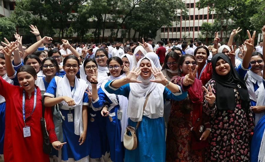 ২০২১ সালে ৯৩%, ২০২৬ সালে ৬২%: ছয় বছরে এসএসসিতে পাসের হার কমেছে ৩১%