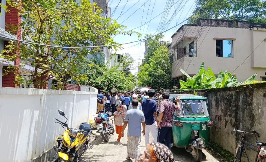 সিলেটে বাসা থেকে স্বামী-স্ত্রীসহ তিনজনের গলাকাটা লাশ উদ্ধার
