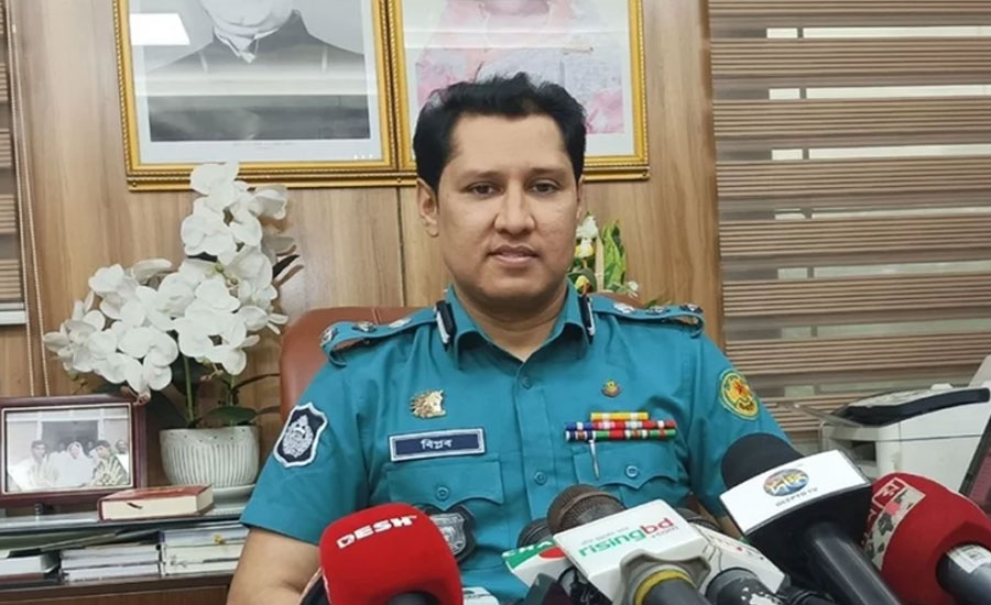 চাকরি যাচ্ছে বিপ্লব কুমারসহ ৫ পুলিশ কর্মকর্তার, শিগগিরই প্রজ্ঞাপন