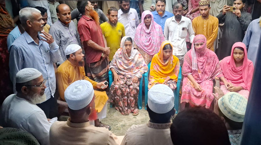 বাগমারার সৌদি আরবে নিহত শ্যামলের পরিবারের পাশে এমপি ডাঃ আব্দুল বারী