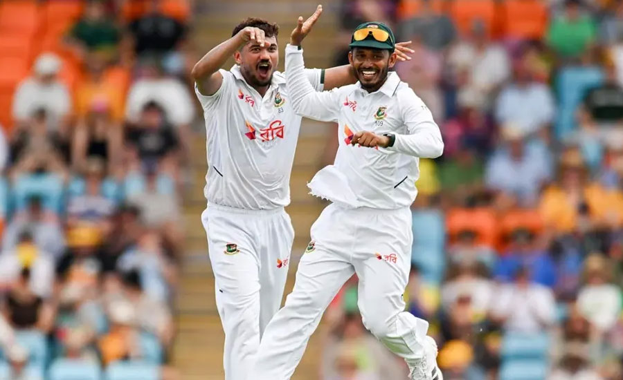অস্ট্রেলিয়ার ৪ উইকেট তুলে লাঞ্চ করতে গেল বাংলাদেশ