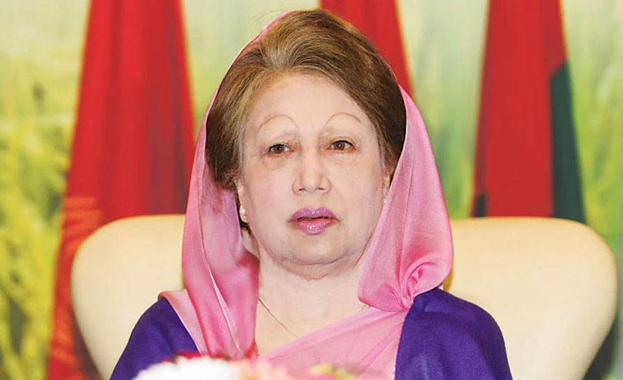 যেভাবে গৃহবধূ থেকে আপসহীন নেত্রী হয়ে ওঠেন খালেদা জিয়া