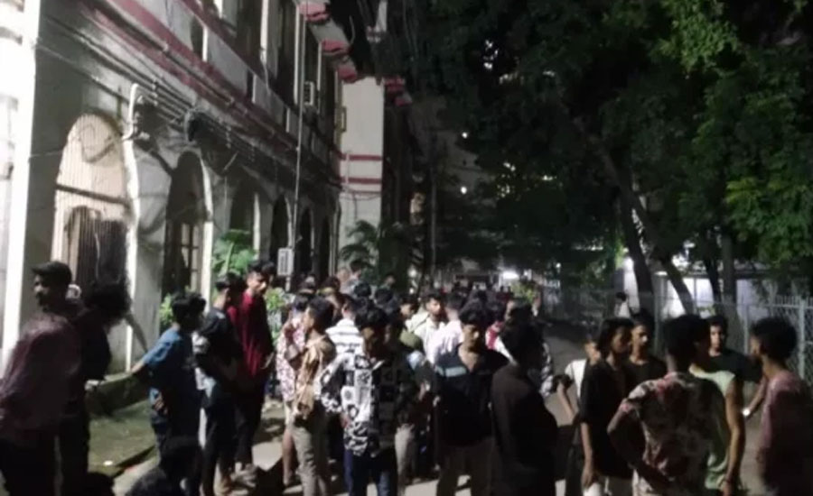 সদরঘাটে চাঁদার ভাগ নিয়ে দুই গ্রুপের সংঘর্ষে নিহত ১