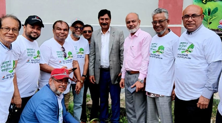 ৩ হাজার গাছের চারা বিতরণ ও বৃক্ষরোপণ কর্মসূচি