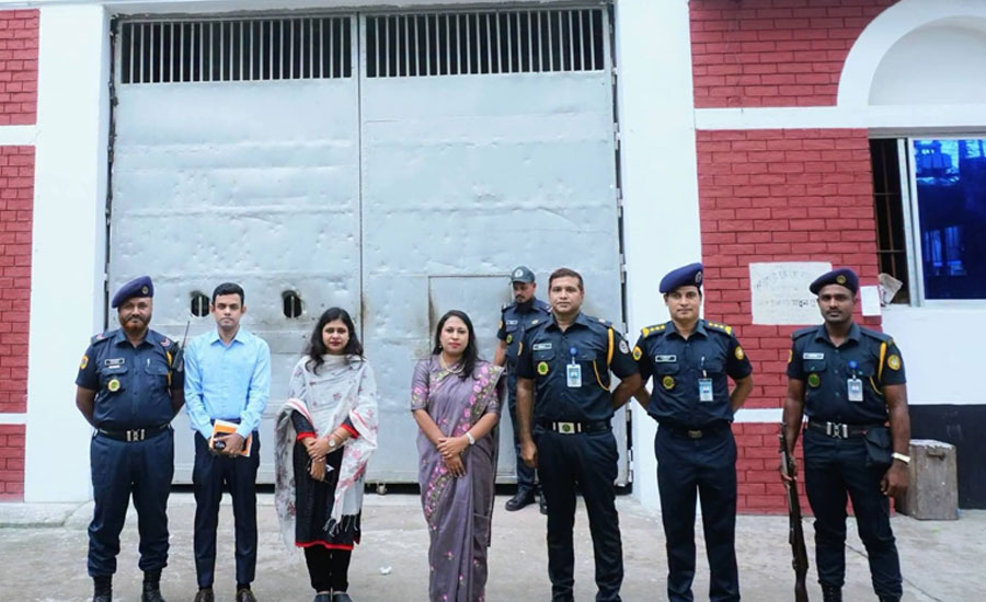 শেরপুর জেলা প্রশাসকের জেলা কারাগার পরিদর্শন