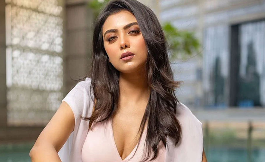ব্রণ থেকে মুক্তির রহস্য জানালেন তামান্না