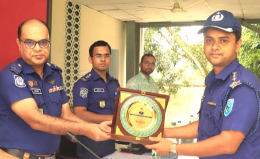 একসঙ্গে তিন অর্জন ভূরুঙ্গামারীর: শ্রেষ্ঠ থানা, সার্কেল ও ওসি