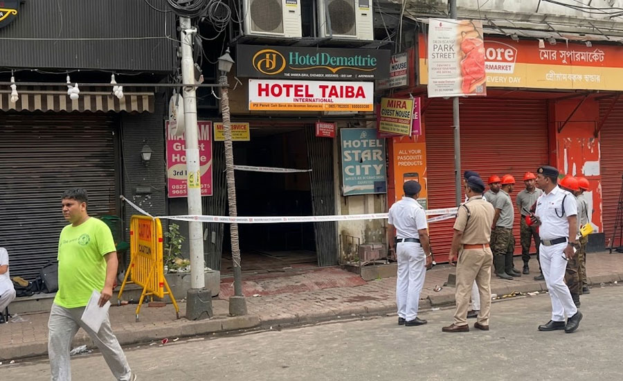কলকাতায় হোটেলে আগুন: নিহতদের কতজন বাংলাদেশি?