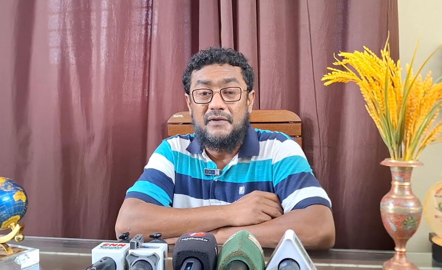 সোনারগাঁয়ে জায়গা-জমি বিরোধের সংবাদে নাম জড়ানোর প্রতিবাদে সংবাদ সম্মেলনে 