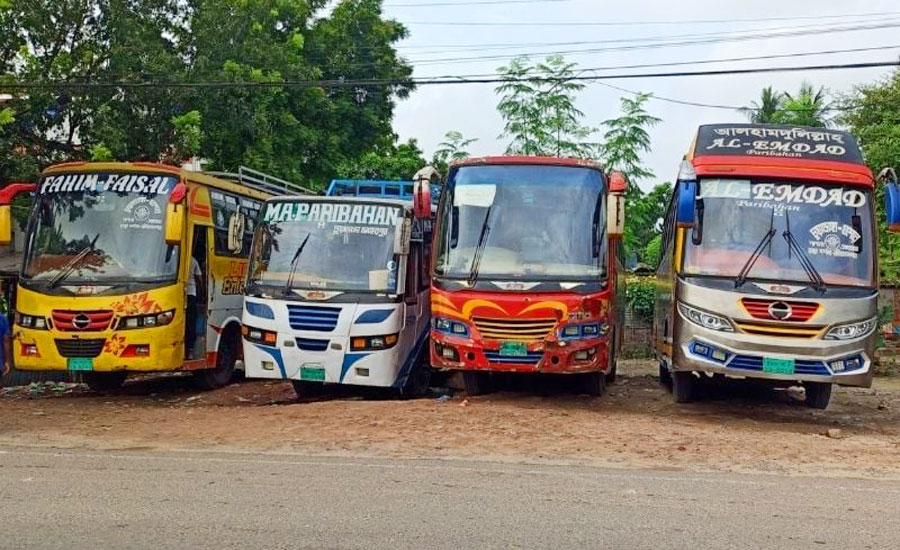 চুয়াডাঙ্গায় বাস চলাচল বন্ধ