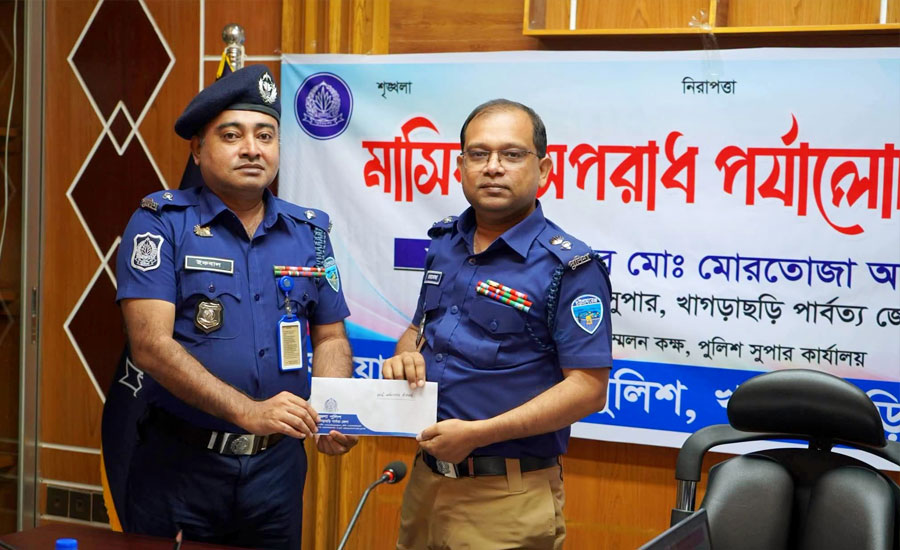 এক হাত আইনের হলেও অন্য হাত মানবিকতার ওসি ইকবাল বাহার চৌধুরীর
