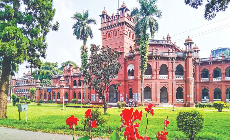 জুলাই গণ-অভ্যুত্থানে বিরোধিতার অভিযোগে ঢাবির ৪ শিক্ষক সাময়িক বরখাস্ত