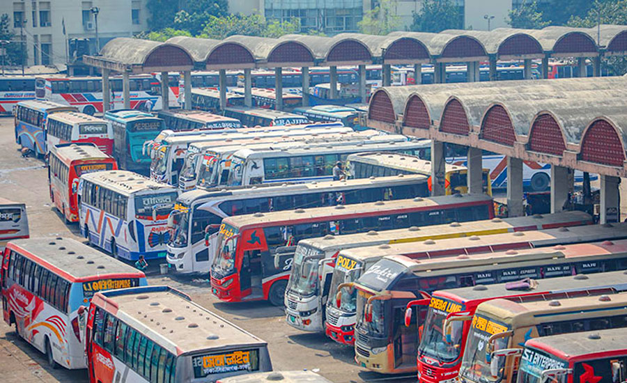 মহাখালী টার্মিনালের অপেক্ষমাণ বাস নেওয়া হচ্ছে পূর্বাচল ডিপোতে