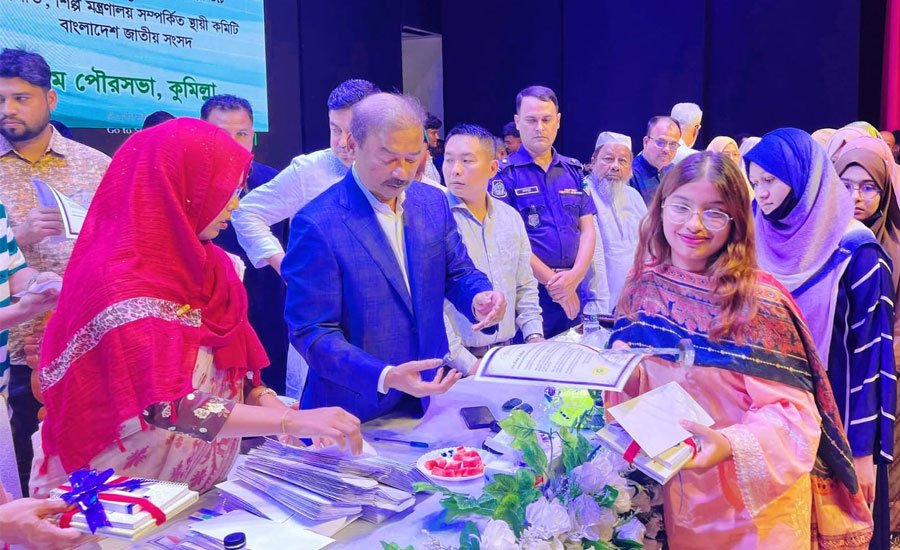 লাকসামে এসএসসি পরীক্ষায় জিপিএ ৫ প্রাপ্ত শিক্ষার্থীদের সংবর্ধনা