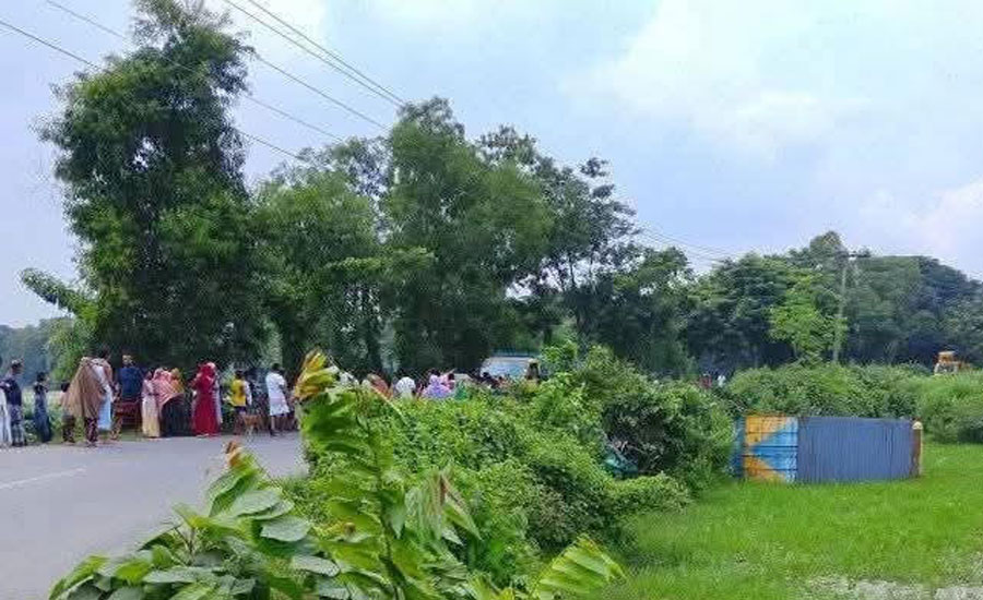 কালিয়াকৈরে সিএনজি-কাভার্ডভ্যানের মুখোমুখি সংঘর্ষ, মা ছেলেসহ নিহত ৪ 