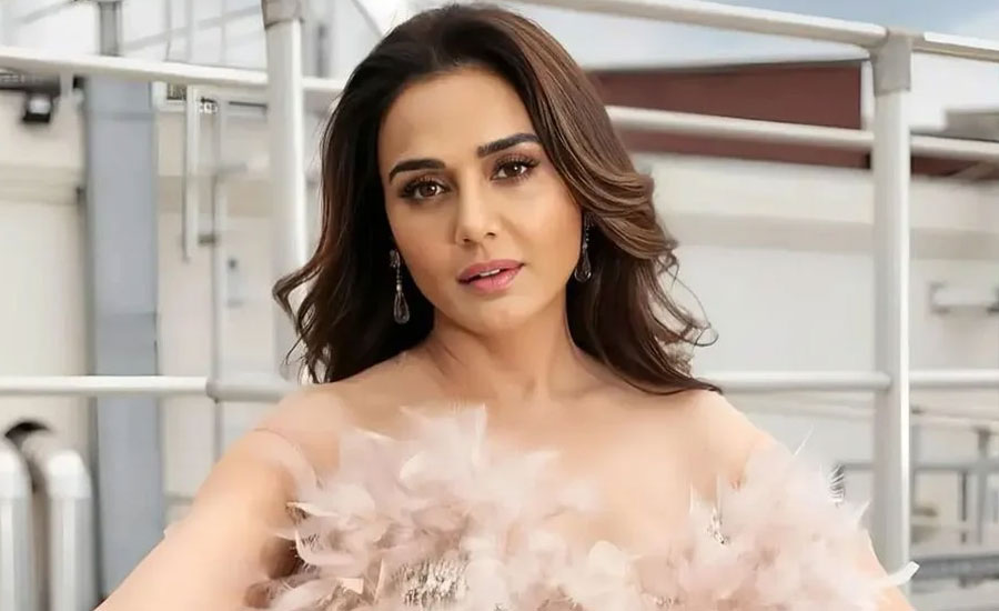 প্রীতি ১৮ ঘণ্টা শুটিং করেছেন, কেন?