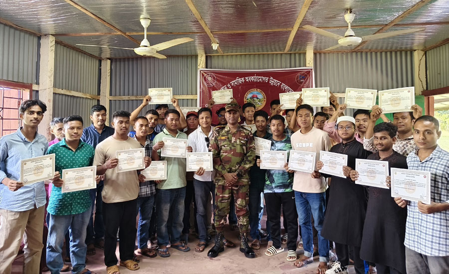 মহালছড়ি জোনের উদ্যোগে ১৫ দিনব্যাপী মোবাইল রিপেয়ারিং প্রশিক্ষণের সমাপনী অনুষ্ঠিত 