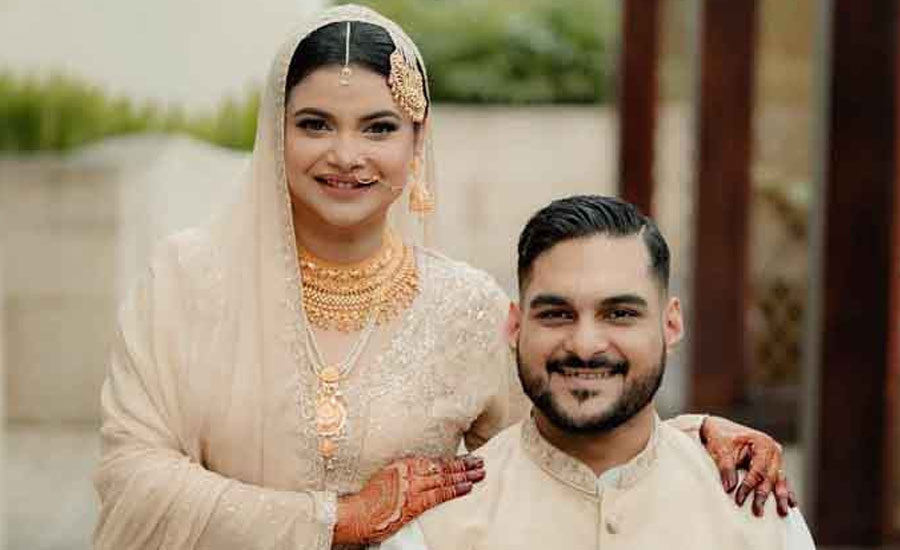 দ্বিতীয় বিয়ের প্রথম বিবাহবার্ষিকী, আবেগঘন শবনম ফারিয়া
