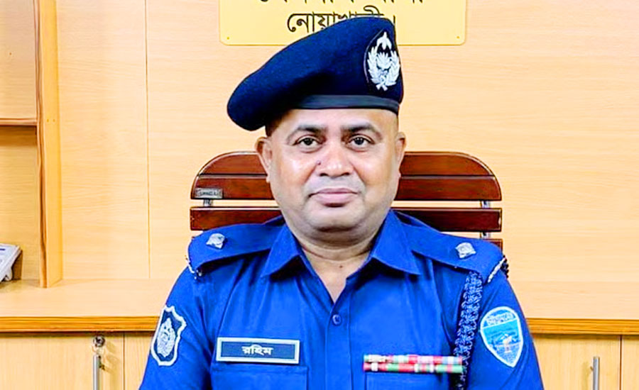 আ.লীগ নেতার বাড়িতে ভূরিভোজ করে বড় মাশুল দিলেন ওসি