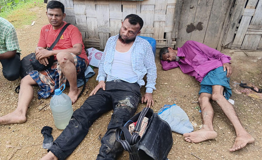 সাজেক থেকে ফেরার পথে মাহিন্দ্রা নিয়ন্ত্রণ হারিয়ে দুর্ঘটনা, আহত ৪
