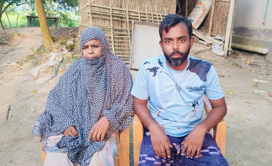 চিকিৎসার ব্যয় মেটাতে মো. আবুল বাশারের পাশে দাঁড়ানোর আকূতি জানিয়েছেন মা