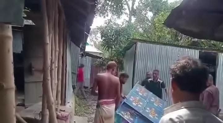 ‎ময়মনসিংহে ছেলের সামনে মা'কে সংঘবদ্ধ ধর্ষণ