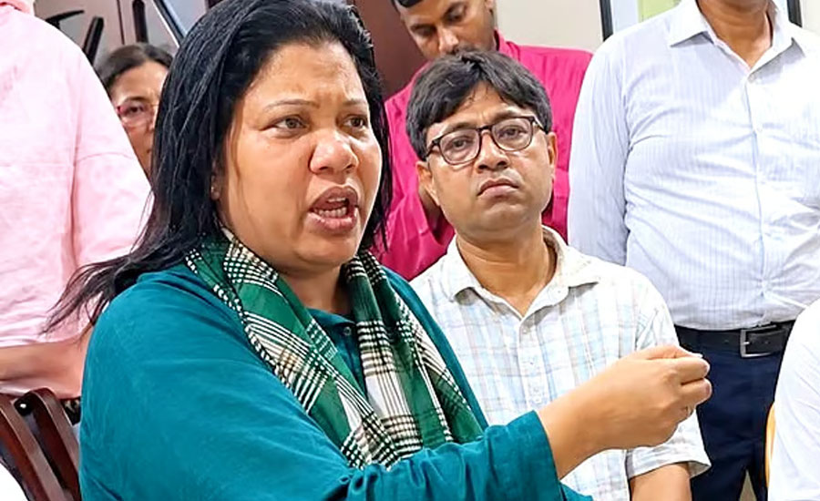 ‘আমার দুধের বাচ্চাকে কেন ভিকটিম ব্লেমিং করা হচ্ছে’ প্রশ্ন অপ্রতিমের মায়ের