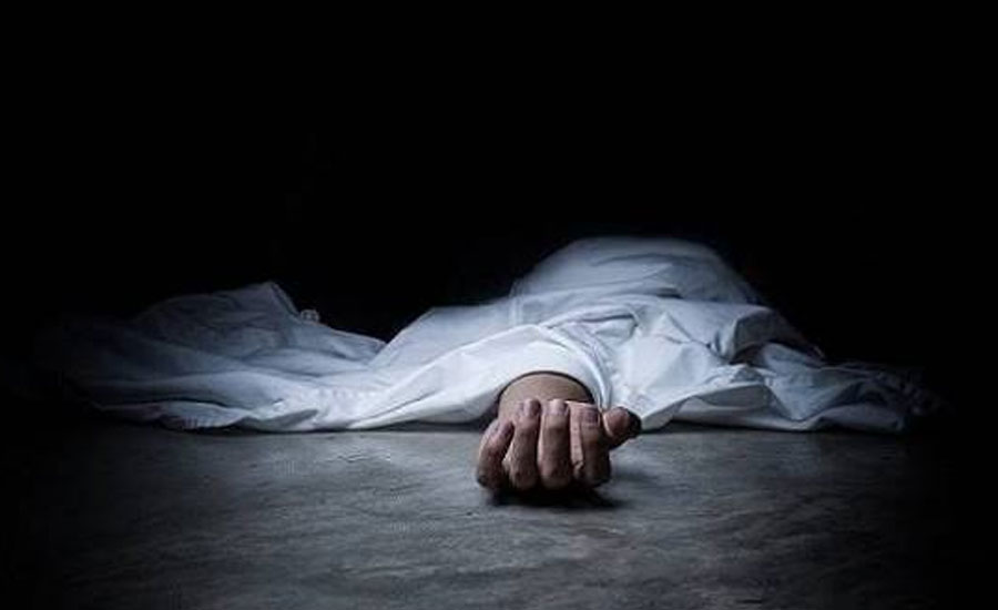 সুন্দরবন সাতক্ষীরা রেঞ্জের  গোলাখালী এলাকায় কেওড়া পাড়তে গিয়ে গাছ থেকে পড়ে শ্রমিকের মৃত্যু