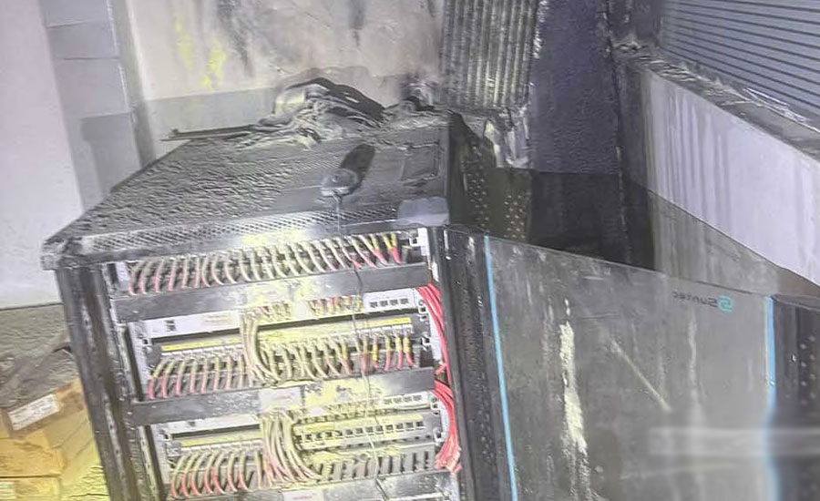 আধঘণ্টা পর নিভেছে বনানীর বহুতল ভবনের আগুন