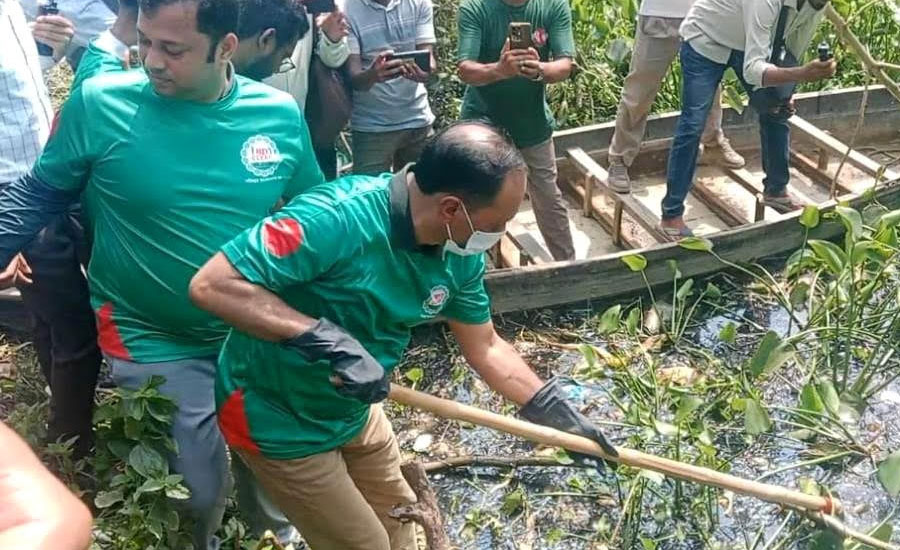 মাদক মুক্ত সমাজ গড়তে এগিয়ে আসুন : ডেপুটি স্পিকার